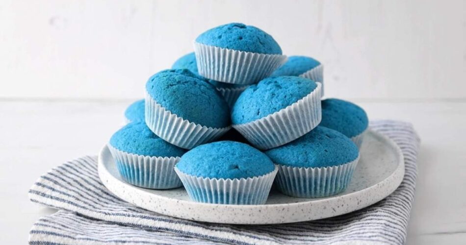 blue poop challenge with blue muffins