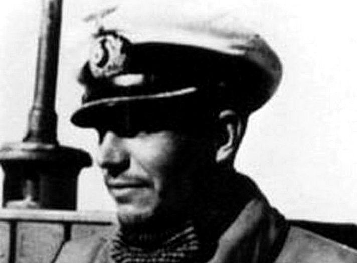 captain Schlitt