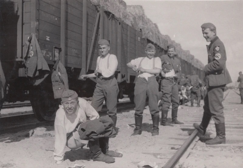 german soldier taking a dump