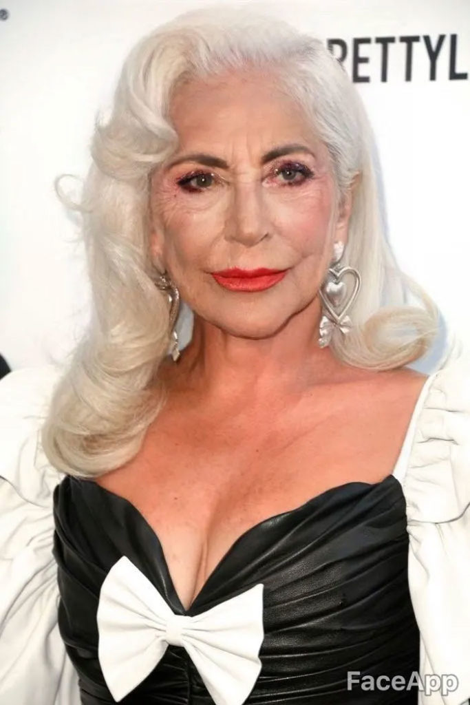 Lady Gaga modificato con FaceApp